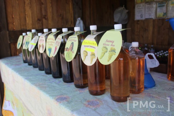 У Мукачеві розпочався фестиваль "Огинь і мнясо": асортимент та ціни – 15