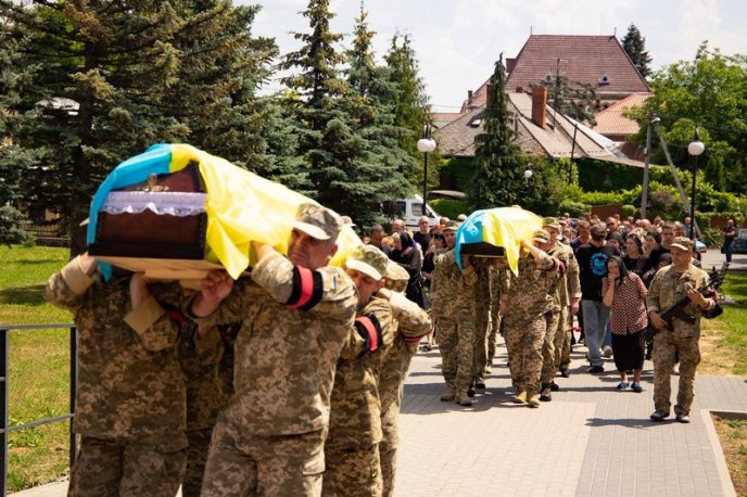 Сьогодні Закарпаття попрощалося із двома Героями – 10