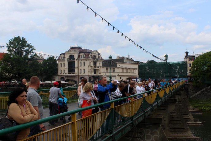 В Ужгороді з нагоди Міжнародного дня танцю відбувся концерт та танцювальний флешмоб – 03