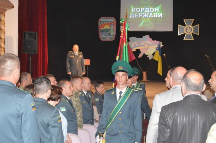 Центр Мукачева заполонила прикордонна техніка – 06 Центр Мукачева заполонила прикордонна техніка – 06