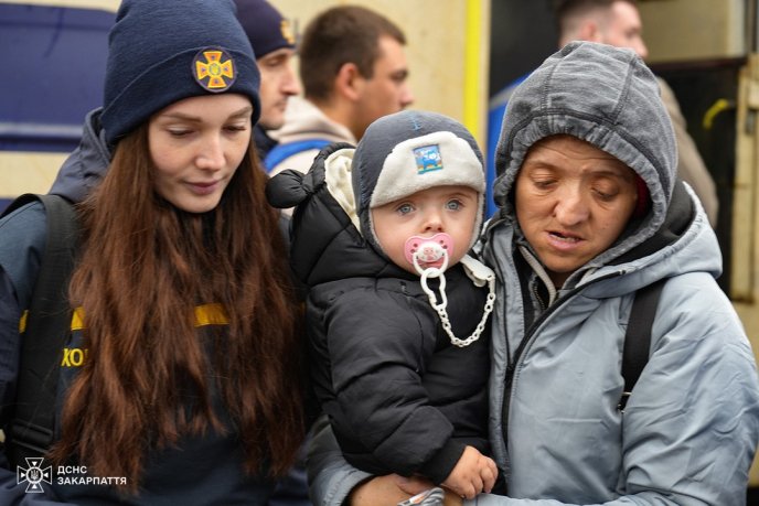 Евакуаційний потяг доставив до Мукачева три сім’ї