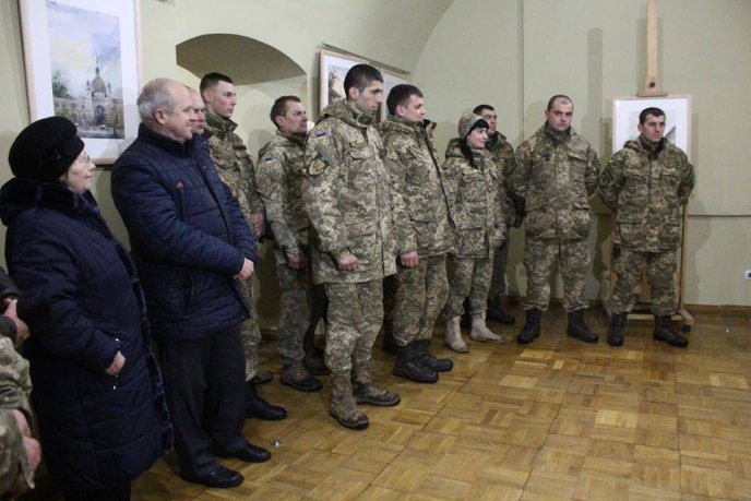 У галереї «Паланку» відкрили виставку військового художника, який малює перемогу – 02