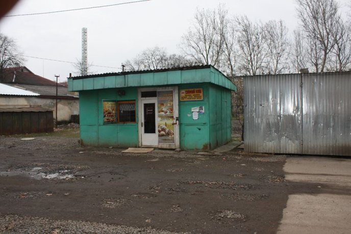 У Мукачеві планують демонтувати 14 самовільно встановлених кіосків – 03