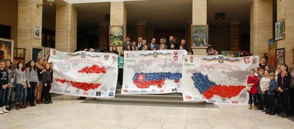 Закарпатські діти долучились до міжнародного проекту "Діти за мир у всьому світі" – 05