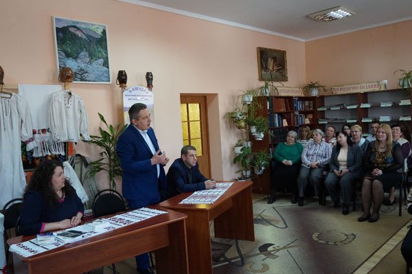 Тячівська районна бібліотека отримала нові книги – 04