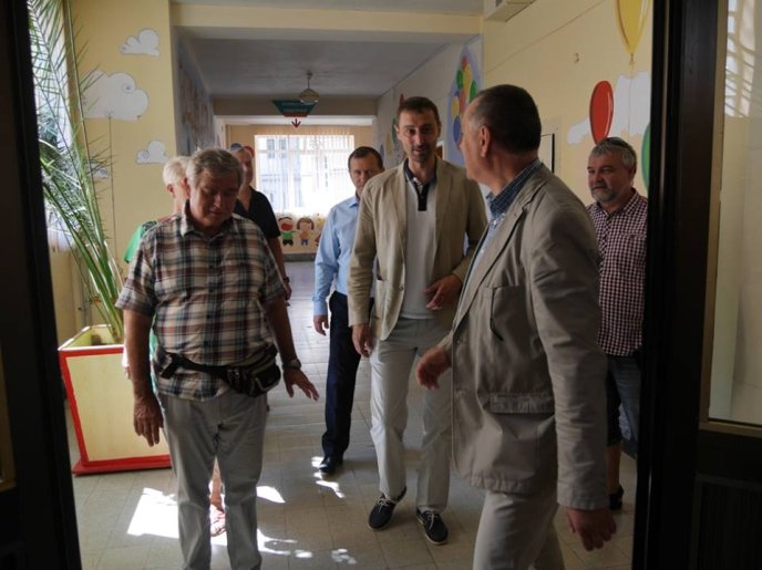 Гості з чеського міста Їглава відвідали Ужгородську дитячу лікарню – 03 Гості з чеського міста Їглава відвідали Ужгородську дитячу лікарню – 03