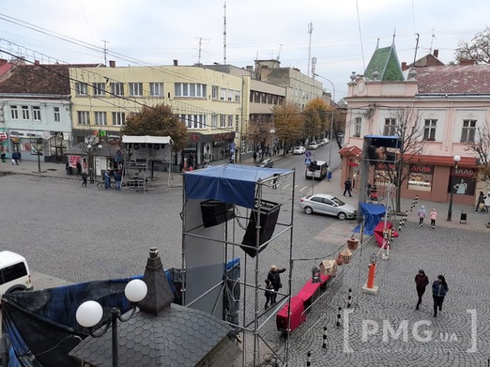 День святого Мартина: у центрі Мукачева триває підготовка – 06 День святого Мартина: у центрі Мукачева триває підготовка – 06