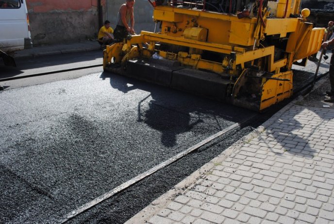 В Мукачеві асфальтують вулицю Івана Франка (ФОТО) – 03