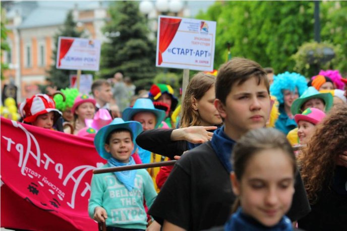 У Мукачеві стартував театральний фестиваль – 04