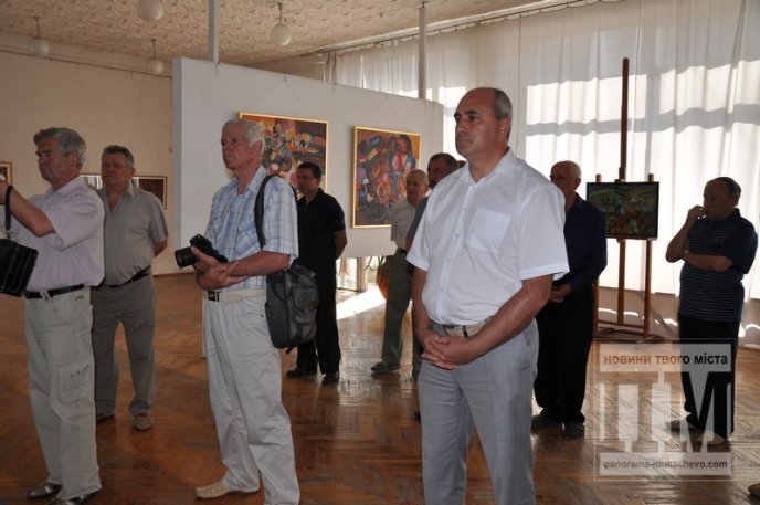 У Мукачеві відкрилась виставка картин до Дня Незалежності України (ФОТОРЕПОРТАЖ) – 19