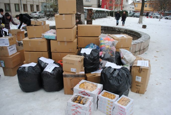 Завдяки небайдужим людям вихованці дитячих будинків у Мукачеві та Сваляві отримають подарунки на Миколая (ФОТО) – 01