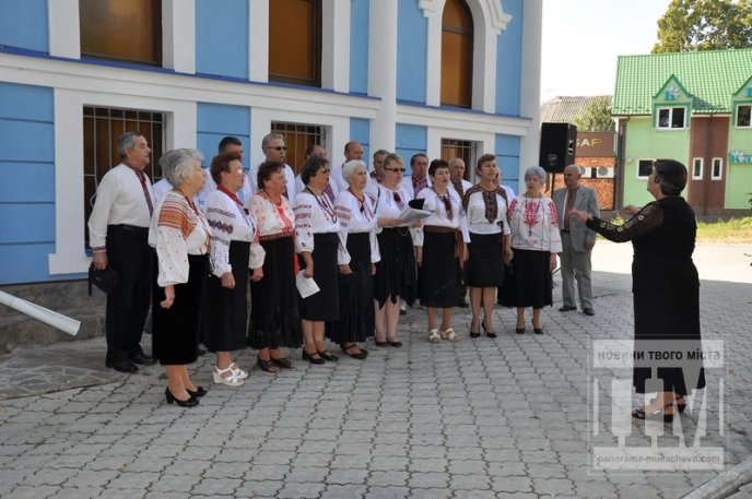 День Незалежності України у Мукачеві відзначили масштабним парадом вишиванок (ФОТОРЕПОРТАЖ) – 23