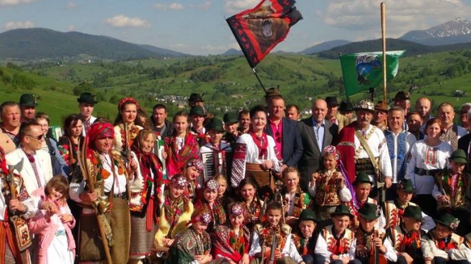 Як вівчарів на полонини проводжали – 04