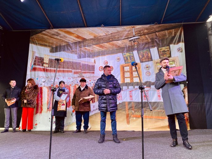 В Мукачеві нагородили переможців фестивалю «Червене вино-2020» – 06 В Мукачеві нагородили переможців фестивалю «Червене вино-2020» – 06
