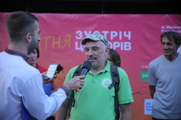 Миттєвості велозаїзду у Мукачеві: фоторепортаж із "Літньої зустрічі цімборів" – 59