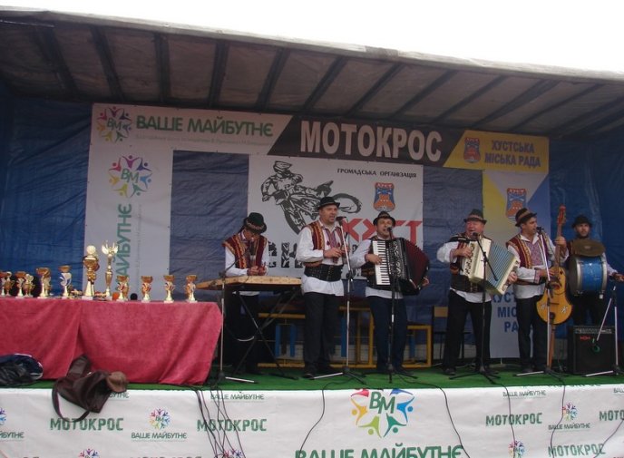 У Хусті проходить V етап Кубка чемпіонату України з мотокросу – 01