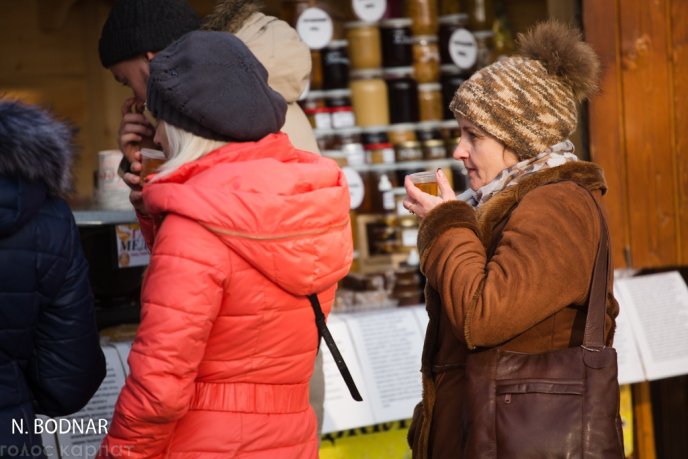 Мед, вино, бринза, сир та ковбаси: в Ужгороді стартував смачний фестиваль – 05