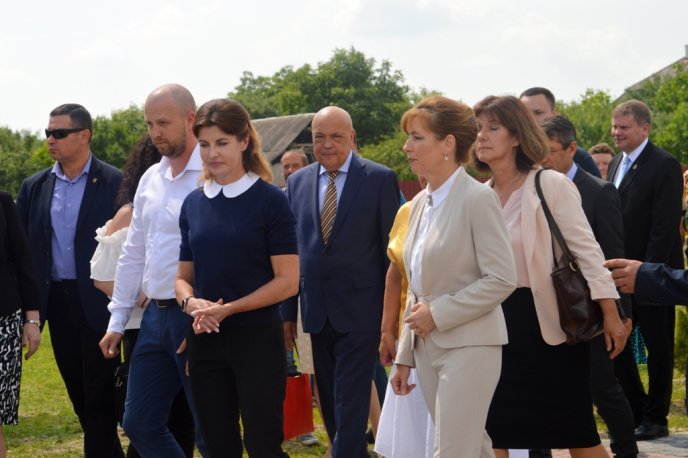 Дружини Президентів України та Угорщини відкрили Центр реабілітації дітей на Ужгородщині – 12