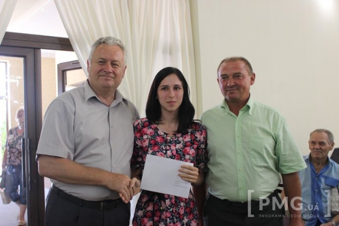 У Мукачеві нагородили переможців Міжнародного шахового фестивалю "Мукачівське літо 2016" – 17 У Мукачеві нагородили переможців Міжнародного шахового фестивалю "Мукачівське літо 2016" – 17