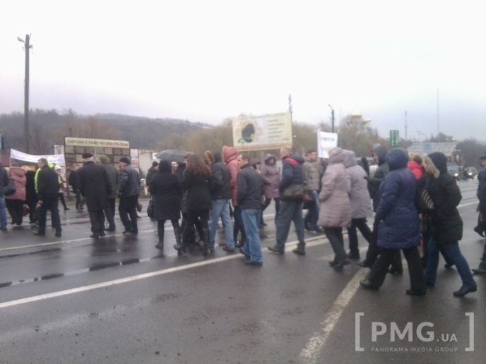 Якщо питання не вирішиться, студенти та викладачі пікетуватимуть Мукачівський міськвиконком – 04