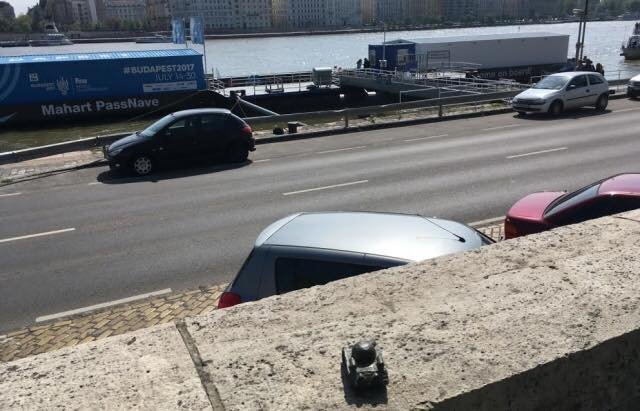 Закарпатський скульптор створив танк із надписом "Росіяни – додому" – 02