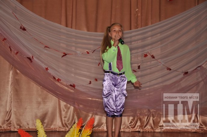 У міському Будинку школярів вітали ветеранів педагогічної ниви (ФОТО) – 19