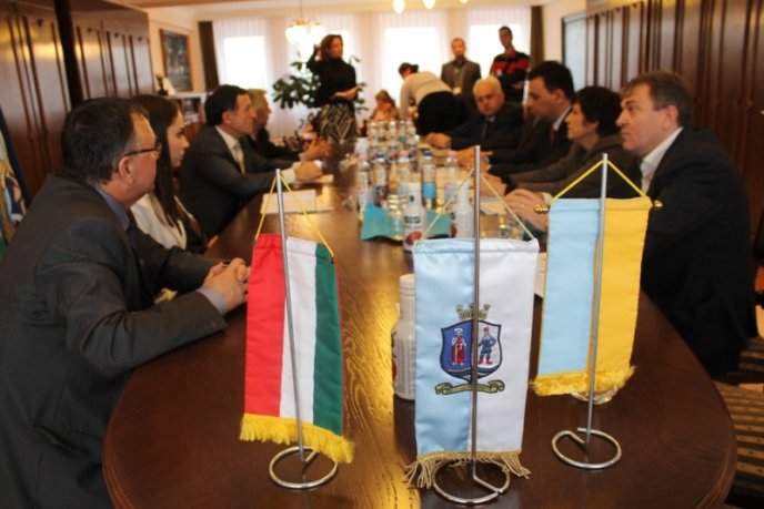 Закарпаття налагодило міжрегіональну співпрацю із найбільшою областю Угорщини – 07