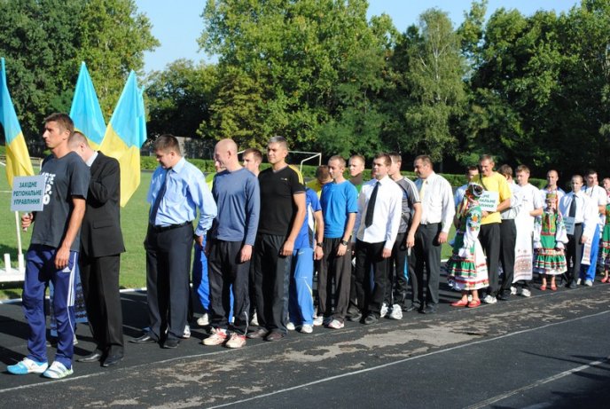 На стадіоні ДЮСШ урочисто відкрили Чемпіонат Державної прикордонної служби по двоборству (ФОТОРЕПОРТАЖ) – 10