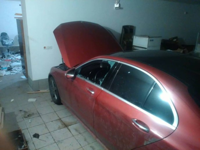 У перші години Нового Року поліцейські затримали юнаків, які мали намір «обчистити» будинок – 03