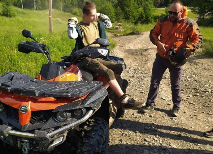 На Закарпатті 17-річного хлопця вкусила змія – 03