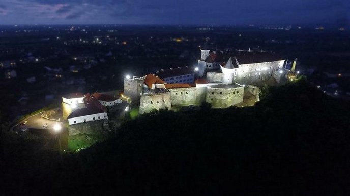У Мукачеві святкують День міста. Ввечері у "Паланку" пройдуть урочистості – 05 У Мукачеві святкують День міста. Ввечері у "Паланку" пройдуть урочистості – 05