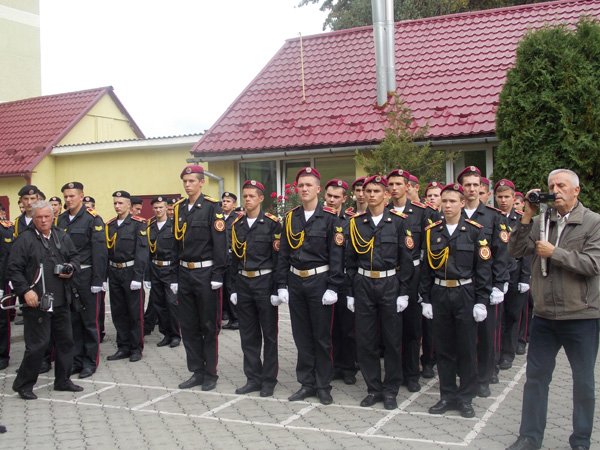 Владика Феодор відслужив молебень у Мукачівському військовому ліцеї з посиленою військово-фізичною підготовкою (ФОТО) – 04