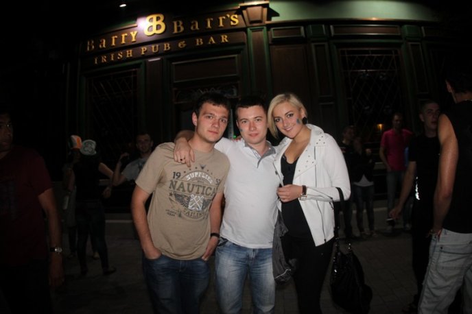 Мукачівці святкували перемогу збірної України до самого ранку (ФОТОРЕПОРТАЖ) – 09