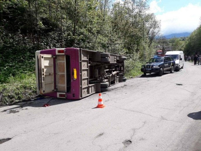 В автобуса відмовили гальма: поліція оприлюднила офіційну інформацію про смертельну ДТП – 02