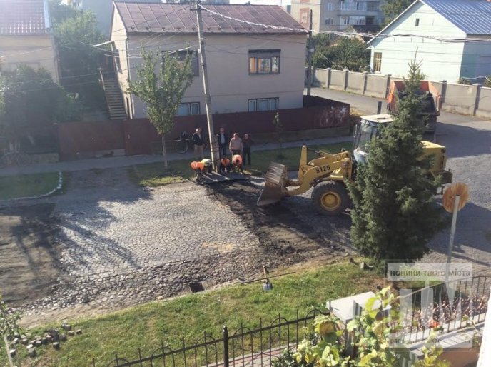 У Мукачеві демонтували одразу чотири "лежачих поліцейських" (ФОТОРЕПОРТАЖ) – 04