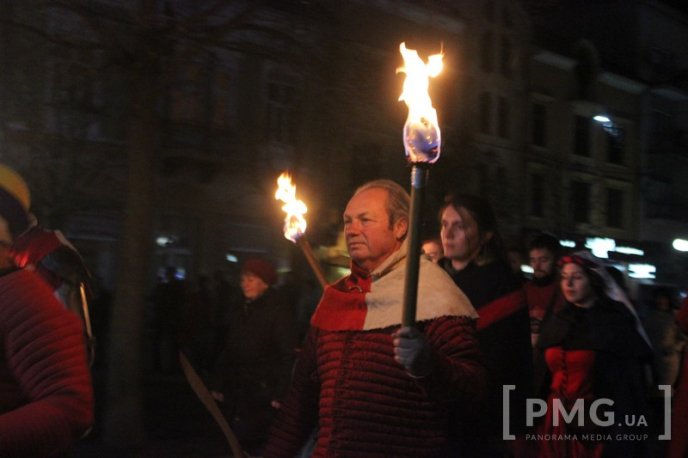 Парад ліхтариків та лицарські бої: як у Мукачеві відзначали День святого Мартина – 28