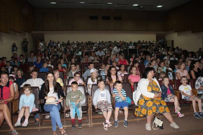 Рахівщина на три дні поринула у світ українського кіно – 01