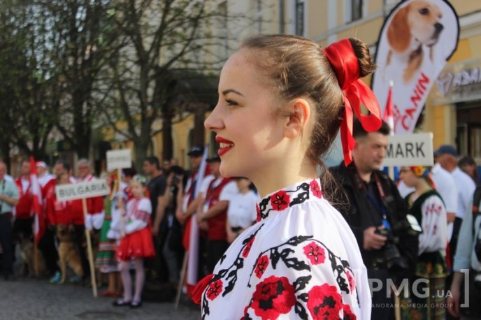 У Мукачеві урочисто відкрили чемпіонат світу зі слідової роботи службових собак – 59