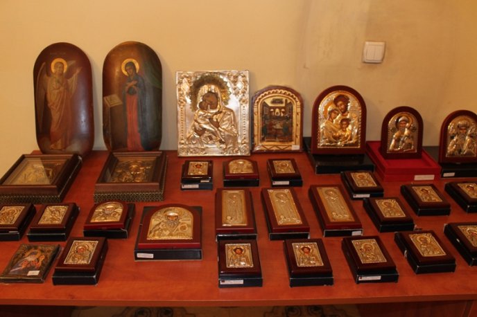 Чопська митниця передала церкві вилучені на кордоні ікони (ФОТО, ВІДЕО) – 04