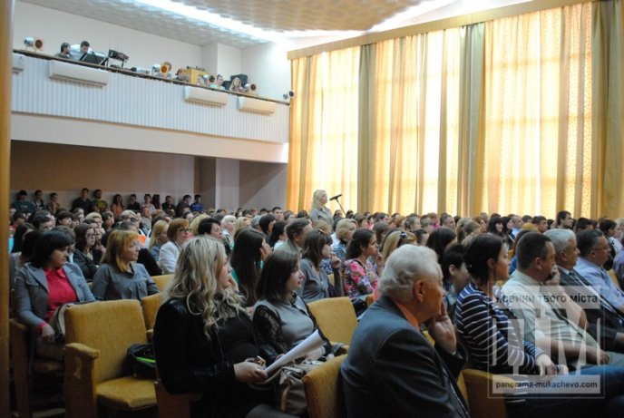 Нинішні "спеціалісти" будуть прирівняні до "магістрів" – Лілія Гриневич у Мукачівському державному університеті (ФОТО) – 02