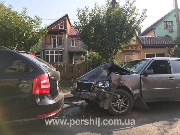 Вранці у Мукачеві сталася масштабна аварія – 09