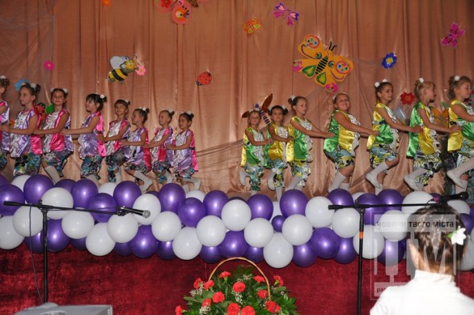 У Мукачеві відбулася святкова шоу-програма "Дитинство в сонячних долонях" (ФОТОРЕПОРТАЖ) – 20