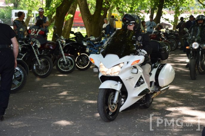 У Мукачево з’їхалися байкери – 05