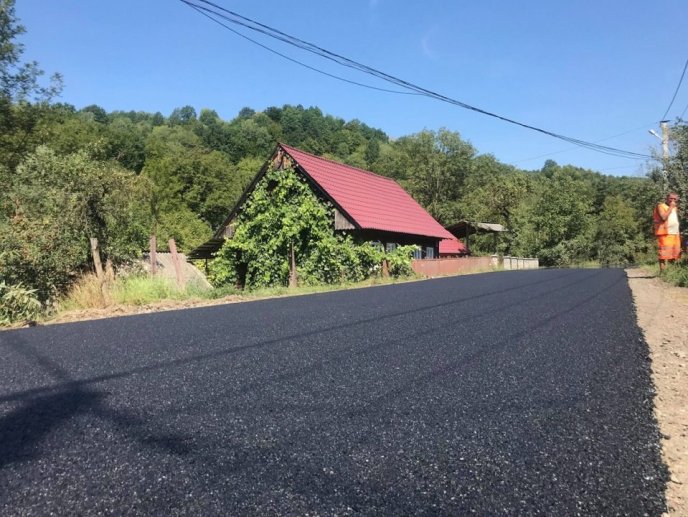 На Рахівщині завершують ремонт дороги «Луг – Косівська Поляна» – 06