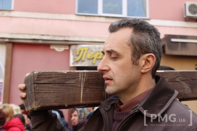 Вулицями Мукачева пройшла Хресна Хода – 14