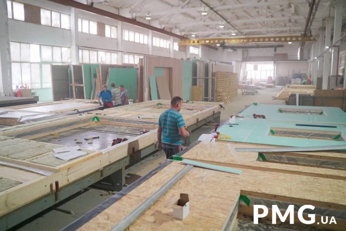 Як релоковане підприємство створює на Закарпатті модульні оселі для переселенців – 05