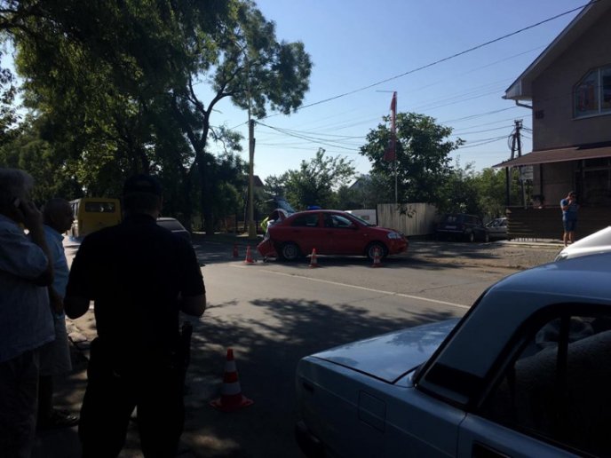 В Ужгороді на вулиці Собранецькій зіткнулися дві машини – 01