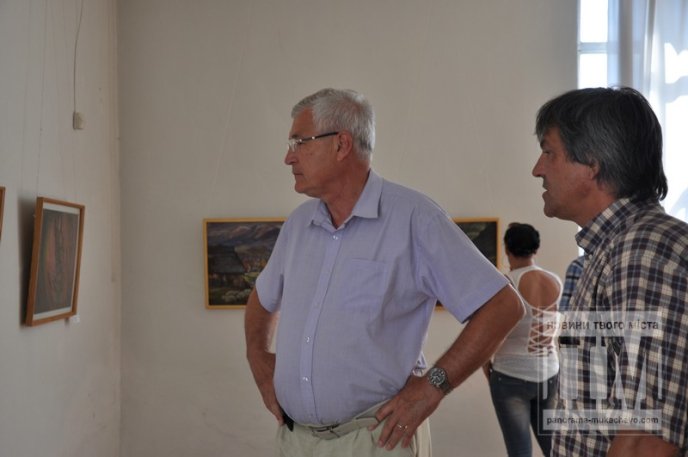 У Мукачеві відкрилась виставка картин до Дня Незалежності України (ФОТОРЕПОРТАЖ) – 09
