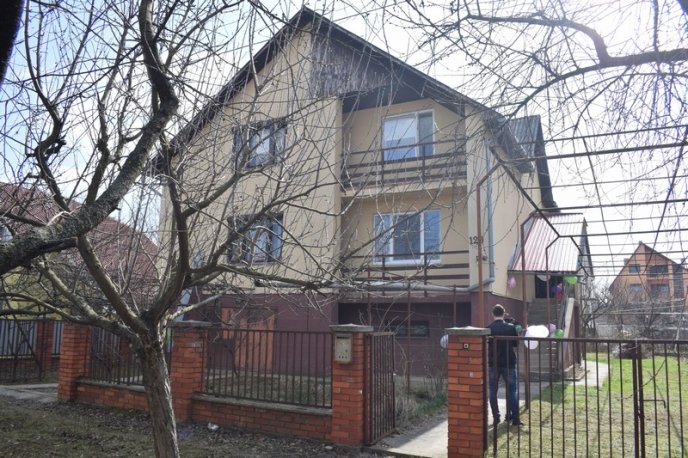 В Ужгороді відкрили дитячий будинок сімейного типу – 01