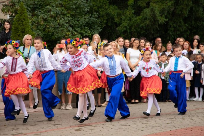 Як святкували День знань у школах Ужгорода – 03
